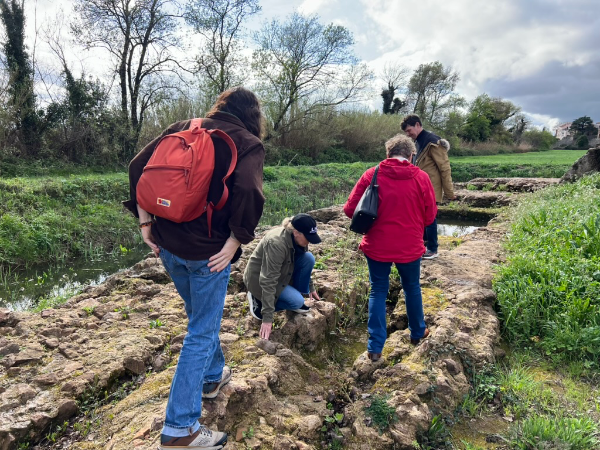 Ilgenfritz studies rock formations in the field. Ilgenfritz studies rock formations in the field.